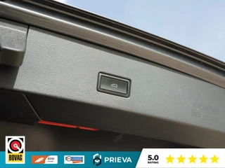 Volkswagen T-Roc 1.5 TSI Sport | Carplay | Virtual | 19 inch | DSG | Trekhaak | Camera / 48