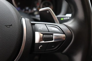 BMW X4 M40i High Executive M Sport Pakket Automaat  / Navigatiesysteem Professional / Schuif-/kanteldak / 20 Inch / Shadow Line / Leder / Extra Getint Glas / Stoelverwarming / Hifi / LED / Parkeersensoren voor+achter / Lichtpakket / 37