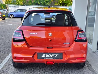 Suzuki Swift 1.2 COMFORT SMART HYBRID  Direct Leverbaar | Tot 10 JAAR GARANTIE!  Inclusief € 2.200,- Voorraad Voordeel / 5