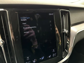 Volvo V60 2.0 B3 Momentum Advantage TREKHAAK CARPLAY NAVI ADAPTIEF CRUISE CAMERA. / 49