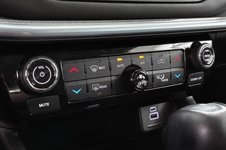 Jeep Compass 4xe 240 Plug-in Hybrid Electric S * Stuur/Stoelverwarming * 360-Camera * Carplay * Alpine Sound * / 40