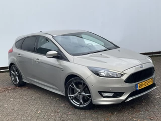 Ford Focus 1.5 ST-Line 1e Eigenaar Nav/Cruise 18 Inch Pdc NL-Auto UITSTRALING! / 14