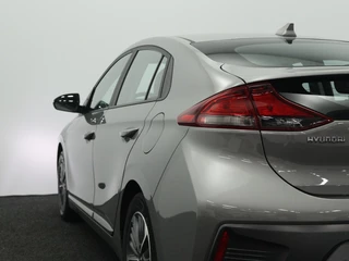 Hyundai IONIQ 1.6 GDi PHEV Comfort Carplay navigatie | Trekhaak | Camera | S / 39