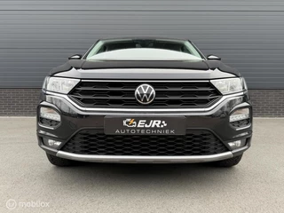 Volkswagen T-Roc 1.5 TSI DSG Active CLIMA*CARPLAY*PDC*STOELVERW / 14