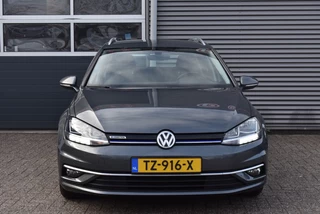 Volkswagen Golf 1.5 TSI COMFORTLINE BUSINESS ADAP. CRUISE / CARPLAY / 8