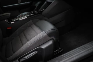 Citroen C4 1.2 Puretech Feel Pack | COLOR GLOSSY BLACK PACK | HALF LEDER | STOELVERWARMING | DAB | CAMERA / 10