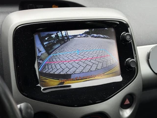Toyota Aygo 1.0 VVT-i x-play PARKEERCAMERA AIRCO / 9