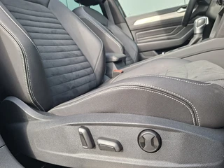 Volkswagen Passat Variant 1.4 TSI PHEV GTE * Panoramadak * Elek. Achterklep * Navigatiesysteem * 18 Inch Velgen * / 24