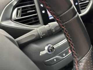 Peugeot 308 1.2 PureTech GT-Line Avantage PANO CAMERA CARPLAY ECC CRUISE. / 25