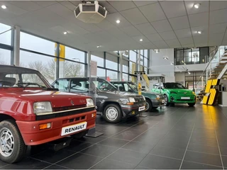 Renault 5 Comfort Range Techno 52 kWh  | V2G | Pack Winter | Pack Advanced Driving Assist | Two-Tone | Stoel+Stuurverwarming | Blindspot | Navigatie | Climate Control | Easy Park Assist | Apple CarPlay/Android Auto / 19