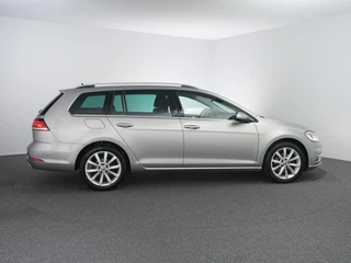 Volkswagen Golf Variant 1.5 TSI Highline Business R | Stoelverwarming | Camera | Virtual | ACC | / 15