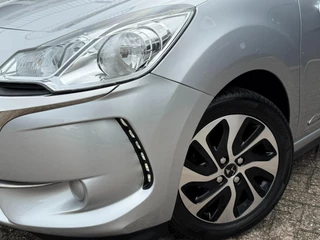 DS DS 3 PT82 Chic Trekhaak | Distributieriem vervangen | Cruise Control | Airco | 4 Seizoenen banden / 15