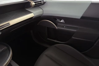 Lancia Ypsilon 1.2 Turbo Hybrid 110pk / 31