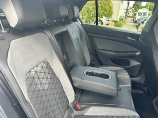 Volkswagen Golf 1.5 ETSI 2x R-LINE BNS+ DSG AUTOMAAT / 21