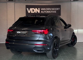 Audi Q3 35 TFSI S-Line Black Edition Pano Camera Leder Trekhaak 19'' / 4