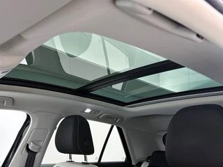 Volkswagen T-Roc 1.5 TSI Sport Automaat | Adaptive Cruise | CarPlay | Camera | Panoramadak | Parkeersensoren | Trekhaak | NAP / 29