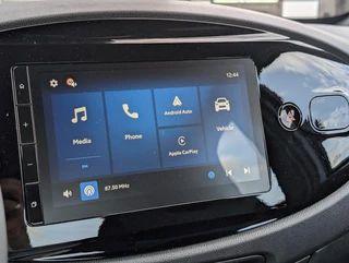 Toyota Aygo X Hybrid 115 Play GO PACK LICHTMETAAL APPLE & ANDROID CRUISE CONTROL METALLIC LAK / 5
