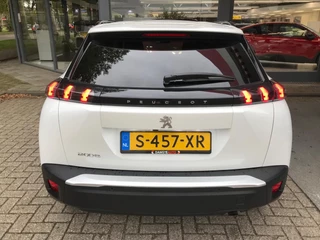 Peugeot 2008 1.2 PureTech Style | Camera | Navigatie / 7