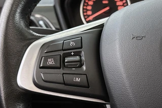 BMW X1 sDrive18i Executive Sport Line Panoramadak Trekhaak Groot Navi Stoelverwarming / 31