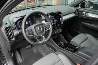 Volvo XC40 1.5 T4 PHEV Plus Dark|Stoel+Stuurverwarming|Camera|Memory| / 17