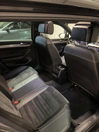 Volkswagen Passat 1.6 TDI R-line Pano Virtual Trekhaak NAP / 37
