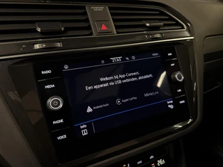 Volkswagen Tiguan 1.5 TSI R-Line Pano Virtual Harman Kardon / 20