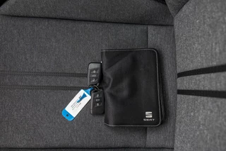 SEAT Ateca 1.5 TSI Xperience Business Intense  | Keyless | Camera | Carplay / 39