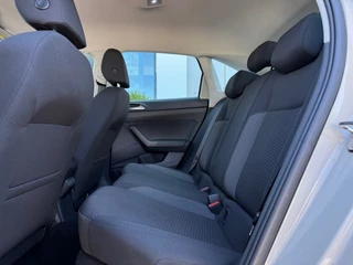 Volkswagen Taigo 1.0 TSI Life Business * Carplay * Stoelverwarming * PDC 2X * NAP / 6
