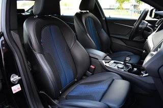 BMW 2 Serie Gran Coupé 218i M-Sport  Shadowline Trekhaak 18inch Live-cockpit Sfeerverlichting / 46