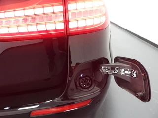 Mercedes-Benz E-Klasse Estate E300e AMG SCHUIFDAK/360CAM/NIGHT/TREKH./18"LMV! / 45