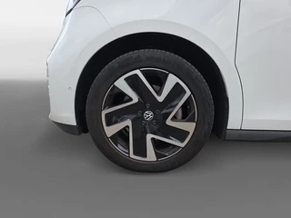 Volkswagen ID. Buzz Pro Advantage 77 kWh | Navigatie Pack | Keyless entry | Parkeercamera / 24
