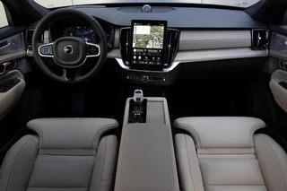 Volvo XC90 T8 Plug-in hybrid AWD MY 2027 Vanaf €76.945,- / 26