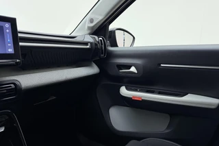 Citroen Ë-C3 Max 113pk 44 kWh | Navigatie | Climate Control | Camera | Apple Carplay - Android Auto | Lichtmetalen Velgen | Dakrails / 28