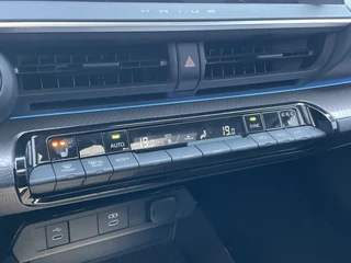 Toyota Prius 2.0 Plug-in Executive Carplay Pano.dak Stoel/Stuurverw. PHEV / 17