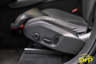 Volvo XC90 2.0 T8 Recharge AWD Ultimate Dark | Pano | Trekhaak zwenkbaar | Massage | Stoelventilatie | Harman Kardon | HUD | 4-zone | BLIS | ACC | Full option / 16