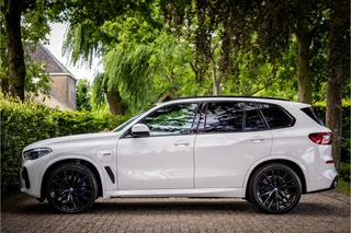 BMW X5 xDrive45e M Sport  22" Laser Crafted Clarity HUD Panorama Trekhaak / 4