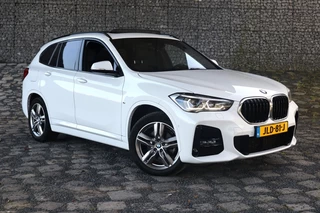 BMW X1 sDrive18i M Sport Schuifdak | Camera | Stoelverwarming / 31