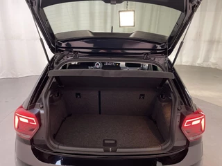 Volkswagen Polo 1.0 TSI R-Line Edition LED Navigatie Parkeersensoren Climate Control DAB+ / 18