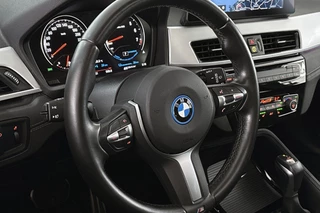 BMW X2 xDrive25e M Sport Panoramadak Head-Up Harman Kardon Elektrische Stoelen / 14
