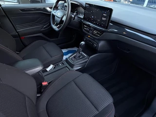 Ford Focus Wagon 1.0 EcoBoost Hybrid ST Line Carbon / 12
