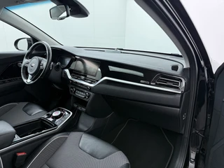 Kia e-Niro DynamicPlusLine 64 kWh - SOH 96,0% - Schuif-/kanteldak - Stoel-/stuurverwarming - Navigatie - Cruise Control - Keyless - Fabrieksgarantie tot 07-2028 / 41