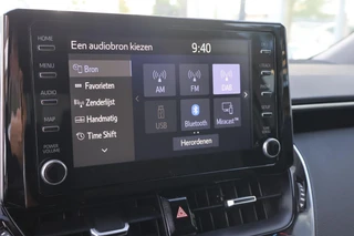 Toyota Corolla 2.0 Hybrid BI-TONE STOEL/WISSER&STUURVERW HEAD UP DISPLAY KEYLESS DAB+ CAMERA LM-VELGEN APPLE/ANDROID / 19