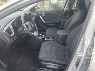 Kia XCeed 1.5 T-GDI MHEV DynamicLine *Cruise & Clima* / 10