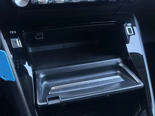 Peugeot 208 1.2 PureTech 100pk Allure | Automaat | Parkeercamera/-sensoren | Navigatie | Cruise Control | Climate Control | Full LED | Apple Carplay/Android Auto | DAB | Lichtmetalen velgen | / 24