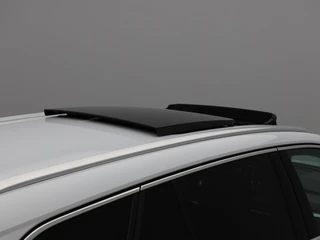 Škoda Enyaq iV 60 180 Pk | Panoramadak | Crystal Light LED | Stuur- en Stoelverwarming | Privacy Glass | Camera | 21 Inch / 23