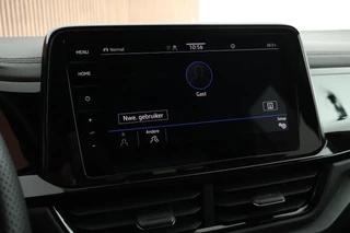 Volkswagen T-Roc 1.5 TSI 150pk DSG R-Line Business+ Black Style Trekhaak Camera Beats Stoelverwarming LED Navigatie / 26