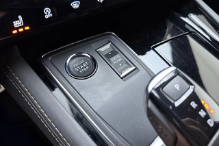 Peugeot 508 SW 1.2 PureTech GT | Achteruitrijcamera | Parkeersensoren | Full-map Navigatie | Climate control | Adaptive Cruise control | Stuurbediening | Inklapbare trekhaak | Parkeersensoren voor/achter | Verwarmde voorstoelen | Dakrails | Keyless entry | Lane-keeping system / 30