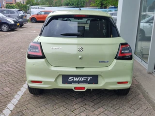 Suzuki Swift 1.2 SELECT SMART HYBRID AUTOM  Direct Leverbaar | Tot 10 JAAR GARANTIE!  Inclusief € 2.400,- Voorraad Voordeel / 5