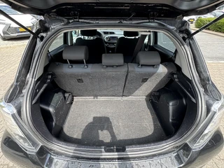 Toyota Yaris 1.5 HYBRID ASPIRATION / 18