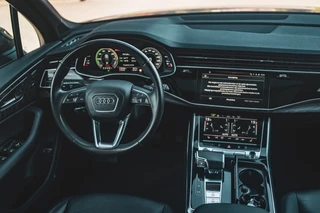 Audi Q7 55 TFSI e quattro Pro Line Plus / 24